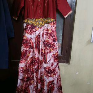 Party Wear Gown For Women In Xl Size