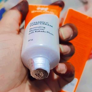 Myglamm VitaminC Lumi Cream