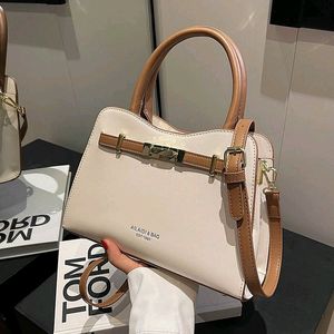 IMPORTED HIGH QUALITY HANDBAG+ SLING