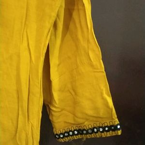 YELLOW KURTI