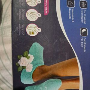 Moisturising Gel Socks for Cracked Heels