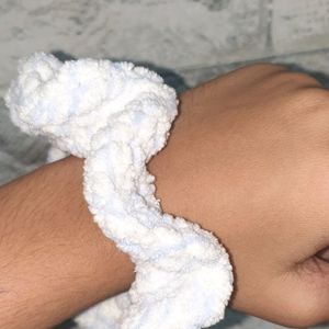 Crochet Velvet Scrunchie