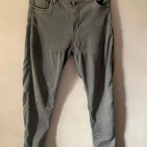 Girls/ Womens Grey Jeans