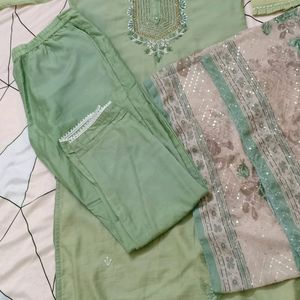 Kurti Wit Dupatta And Pant