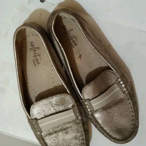 Dameo Vine Gold Metallic Loafers