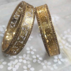 Tanishq Designer Gold Bangles