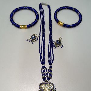 Beautiful Jaipuri Jewellery Set