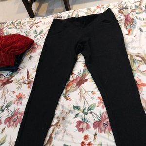 Black Stretchable Jeggings