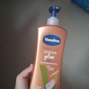 Vaseline Cocoa Glow Moisturizer 600ml