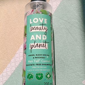 Love Beauty And Planet Shampoo