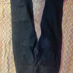 High Rise Black Straight Cropped Jeans