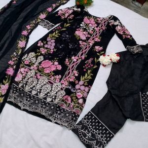 Black Bold Pakistani Designer Suit Set