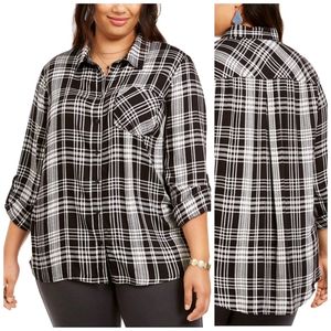 Black Plaid Shirt (Woman)