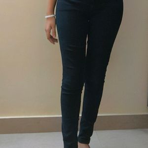 Black Skinny Jeans