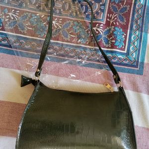 Very New Slingbag