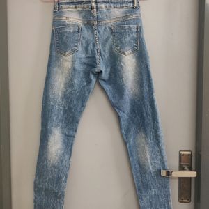 Ripped Skinny Denims