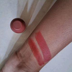 4 Lipsticks