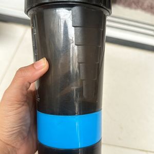 Shaker Sipper Bottle