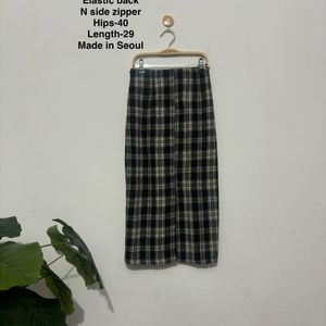 Front Slit Check Skirt