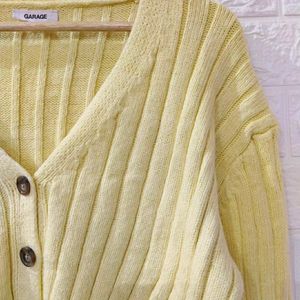 Yellow cardigan💛✨