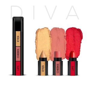 3 In 1 Lipstick 💄 Huda beauty Lipstic