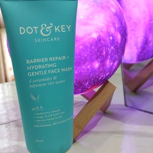 Sealed Dot & Key Barrier Repair Face Wash