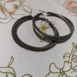 Dainty Sparkly Loop