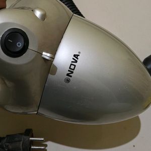 NOVA Vaccum Cleaner & Blower 1000W