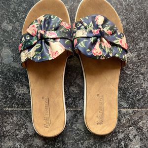 Pretty Floral Sandals