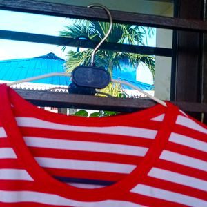 red white stripes t shirt💋