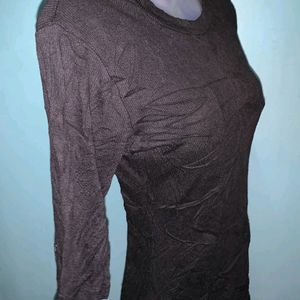 Black color stretchable tshirt for women