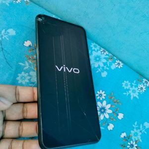 Vivo Y30 Phone With 3 Cover