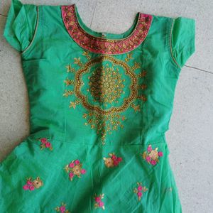 Women's Pretty Embroidery Gown