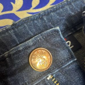 Tippy fully stretchable, comfortable fabric jeans