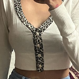 Leopard Print Crop Top🐿️🤎🐻