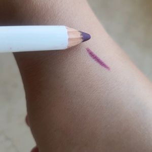 MYGLAMM Lip Liner