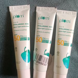 Plum Cica& Hyaluronic Acid Aqua Light Sunscreen