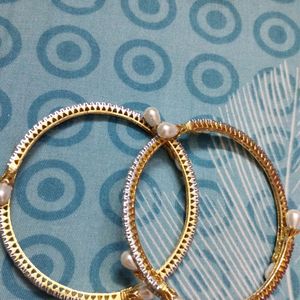 2 Pearl Bangles