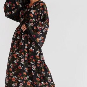 Floral Print Maxi Dress with Flared Sleeves & Lace