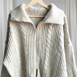 Barbell Cable Knit Sweater