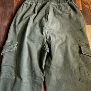 High Waisted Cargo Pant