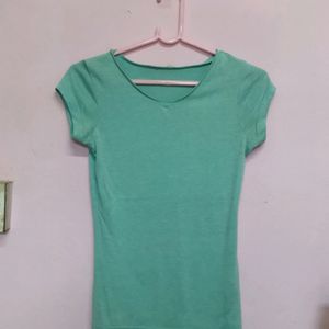 Plain green top