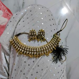 Gorgeous Neckpiece With Earrings