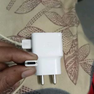 SAMSUNG NEW AND ORIGINAL MOBILE CHARGER