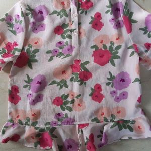 New Pink Floral Chiffon Top (Just Bought This Month) Last Selling Price Rs450 Because I Have Bought It In Rs1059 And Only Wore Once So This Is Like New Only