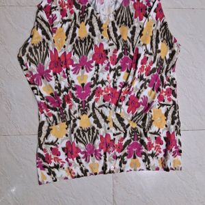 florel print wollen top