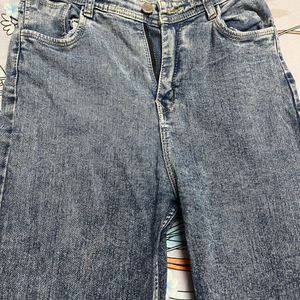 Women Stright Fit Denims