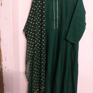 Long anarkali kurti with churidar sleeves and prin