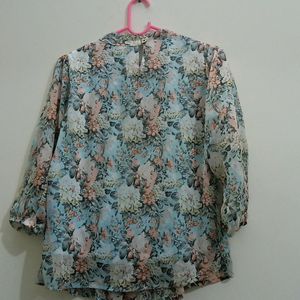 Size- 36/L, Light blue and peach floral top