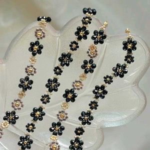 Flower Beaded Bracelet